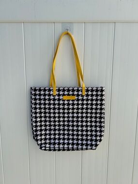 Vera Bradley Houndstooth Tote Yellow Shoulder Straps Hand Bag Carry All